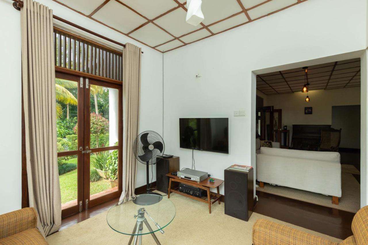 Surveyor'S Residence Bungalow แคนดี้ ภายนอก รูปภาพ