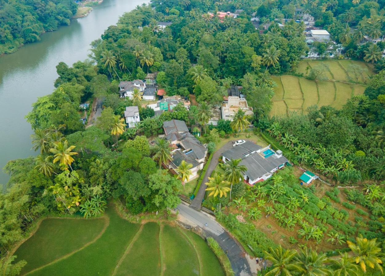 Surveyor'S Residence Bungalow แคนดี้ ภายนอก รูปภาพ
