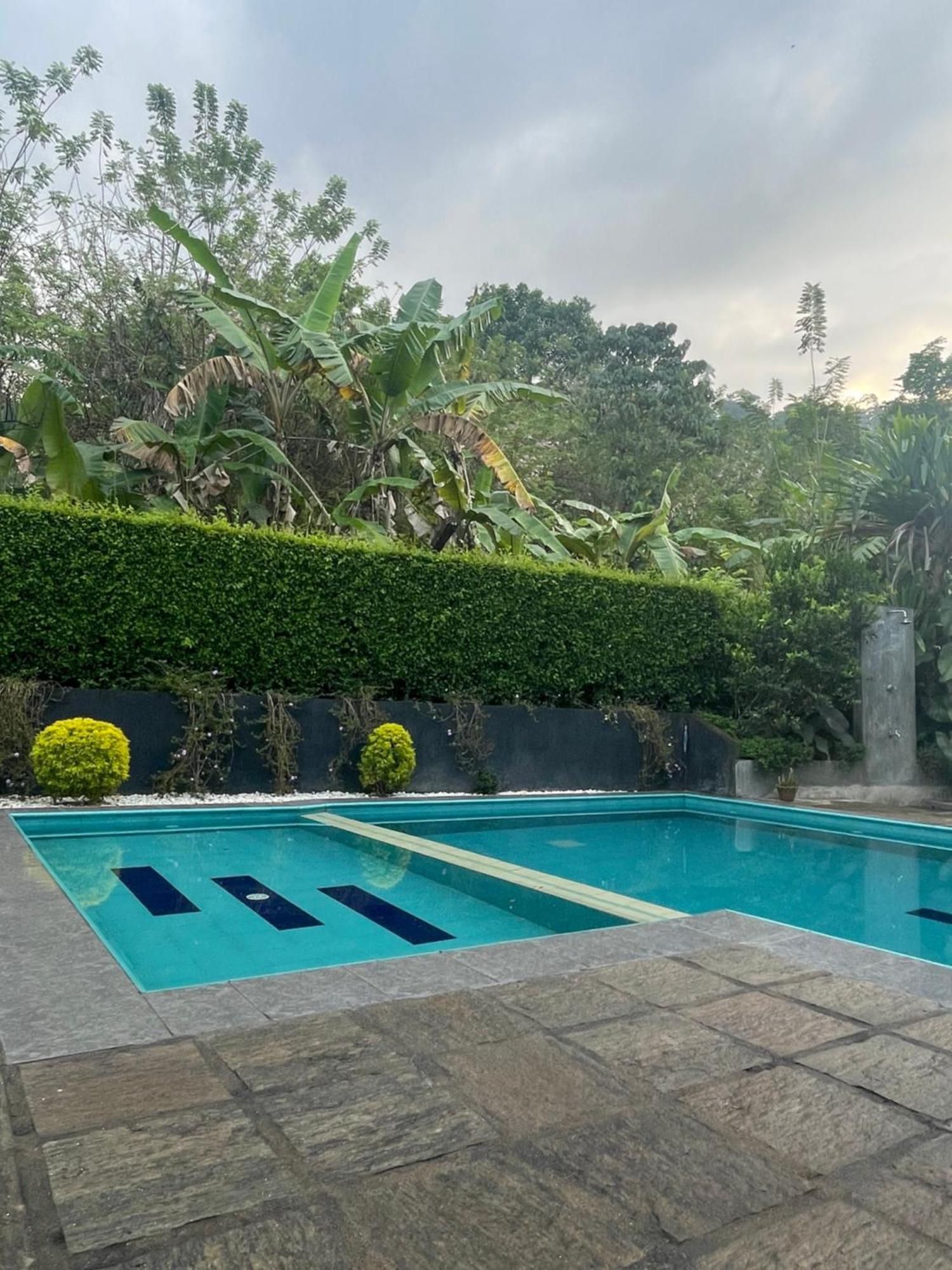 Surveyor'S Residence Bungalow แคนดี้ ภายนอก รูปภาพ